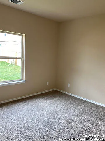 4 bed, 2.5 bath, 1706 sqft, $1,690 — Photo 4