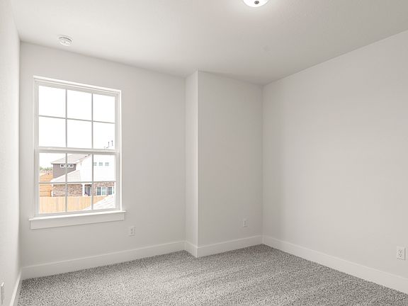 25_Bedroom2