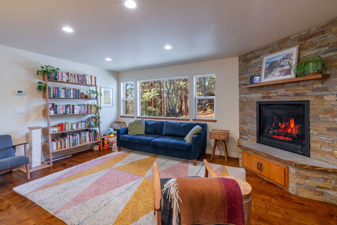 next background image