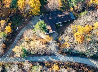 94 Maple Ln, Surry, ME 04684