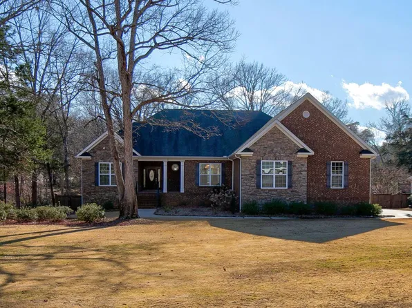 119 Country Lake Dr, Lexington, SC 29072