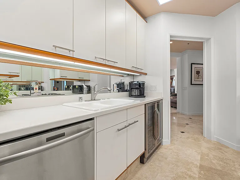 700 Front St #1308 — Photo 21