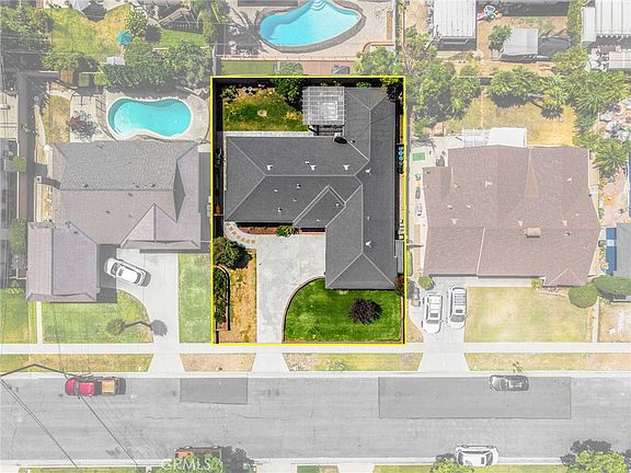 4th image of 1040 El Mirador Dr