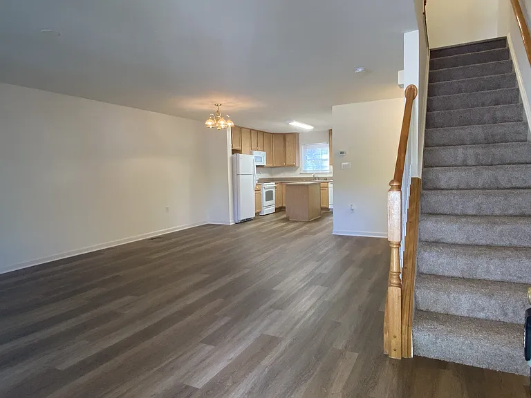 63 Mabel Ln — Photo 3