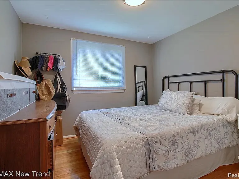 254 Harvard Ave — Photo 12