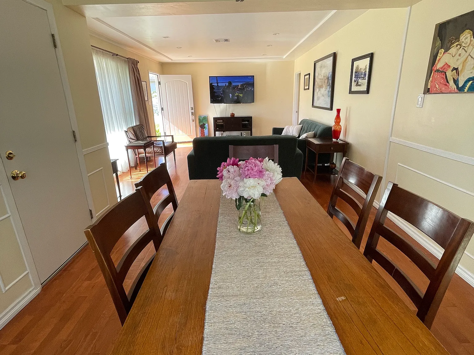 3 bed, 1760 sqft, $6,000 — Photo 4