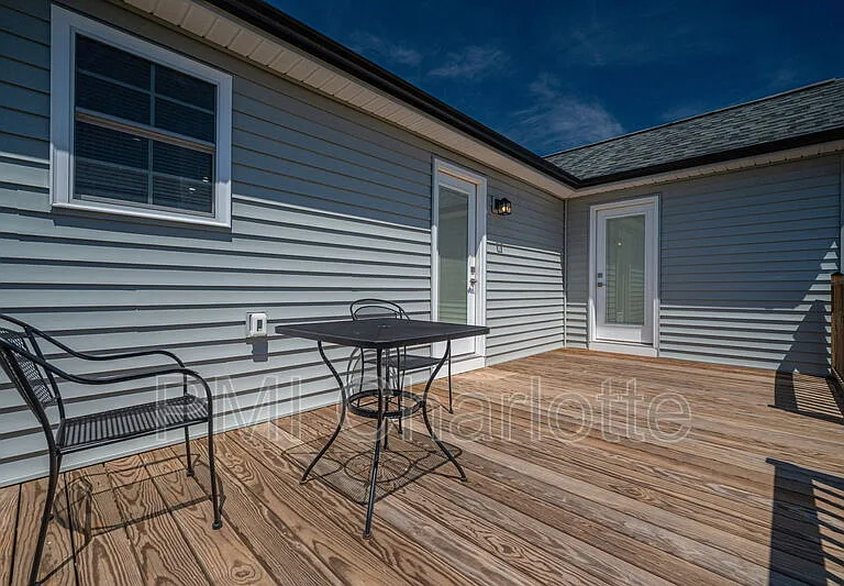 2128 Chatfield Rd — Photo 29