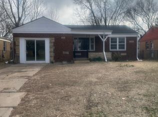 1730 S Fabrique Dr, Wichita, KS 67218