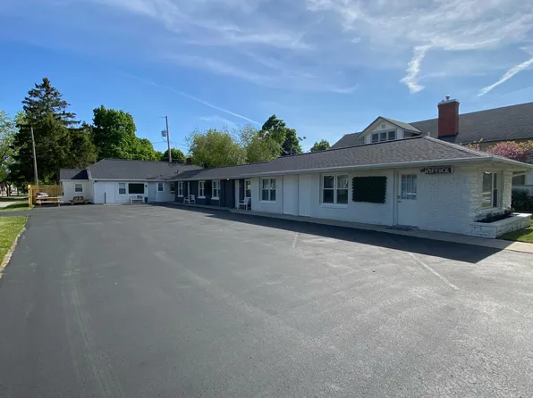 414 E Ludington Ave, Ludington, MI 49431