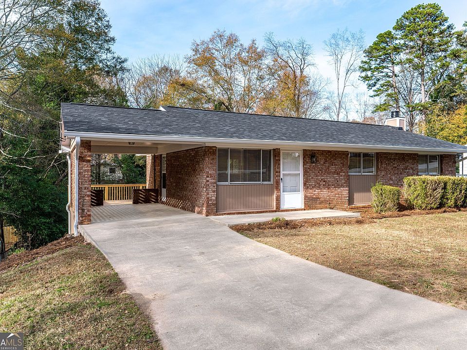 1st image of 402 Laura Dr NW