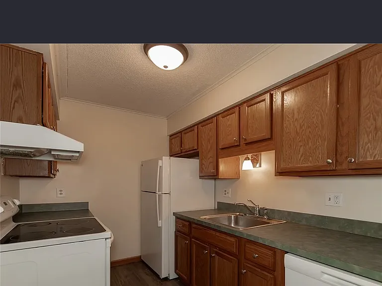 9956 Old Johnnycake Ridge Rd #N3 — Photo 7
