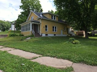 941 Sylvan Ave, Davenport, IA 52803