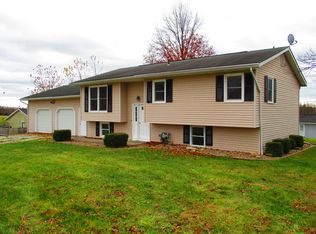 8122 Dawn Rd, Fowler, IL 62338