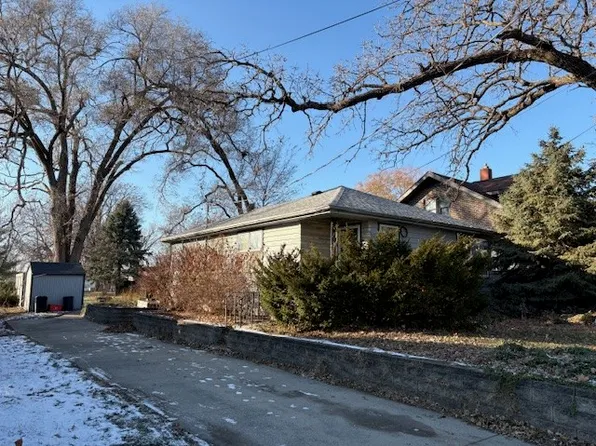 121 W 11th St S, Newton, IA 50208