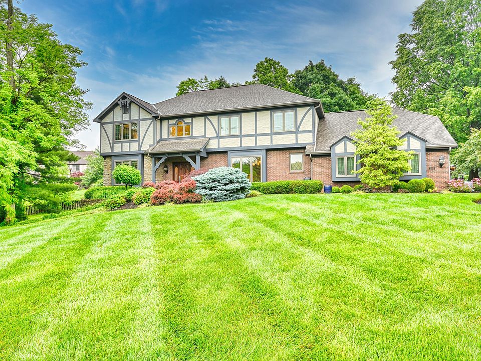 1st image of 906 Squire Hill Ct
