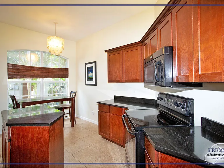 3555 Poinsettia Ave — Photo 13
