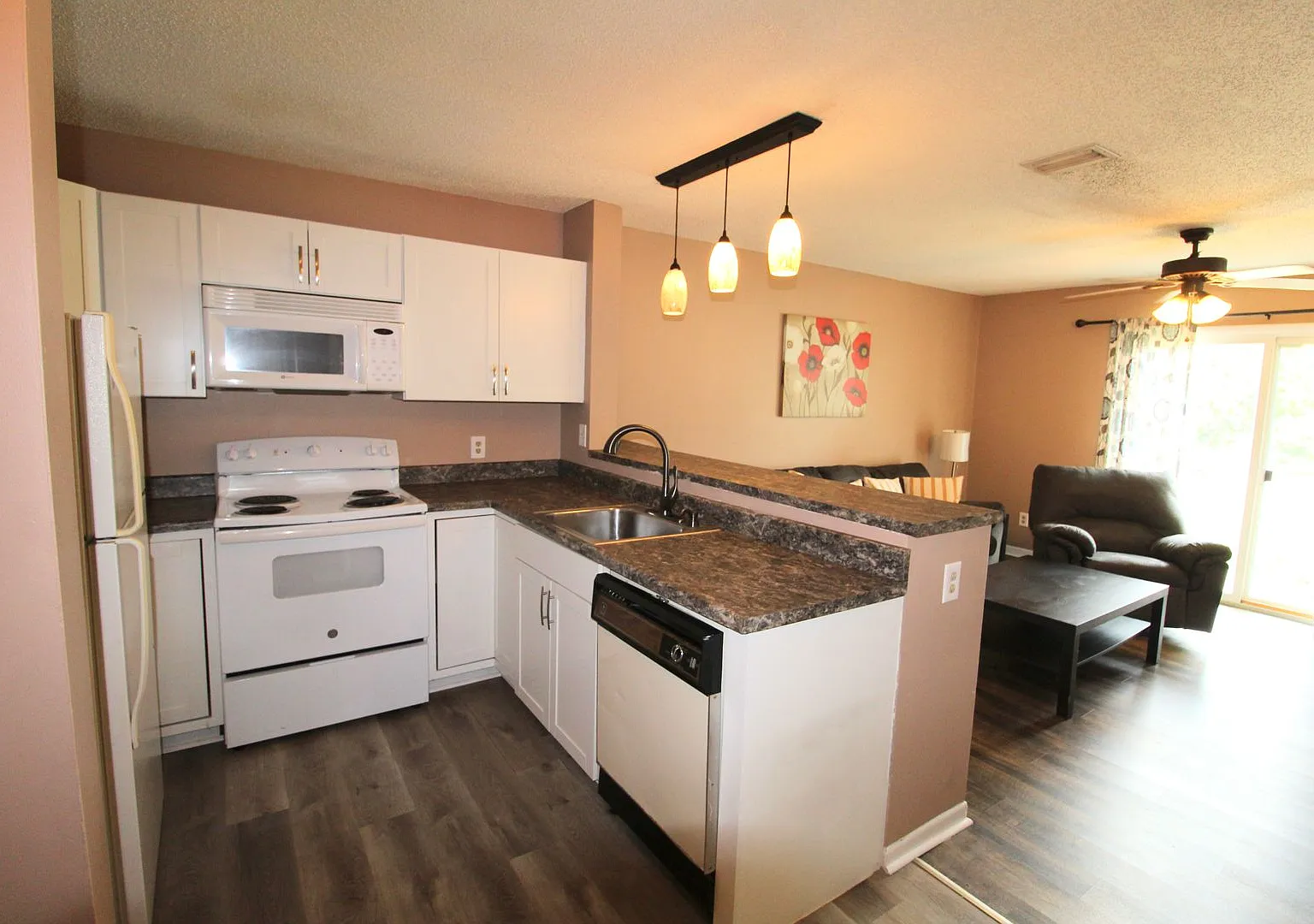 Hunters Ridge Condominiums 1330D — Photo 4