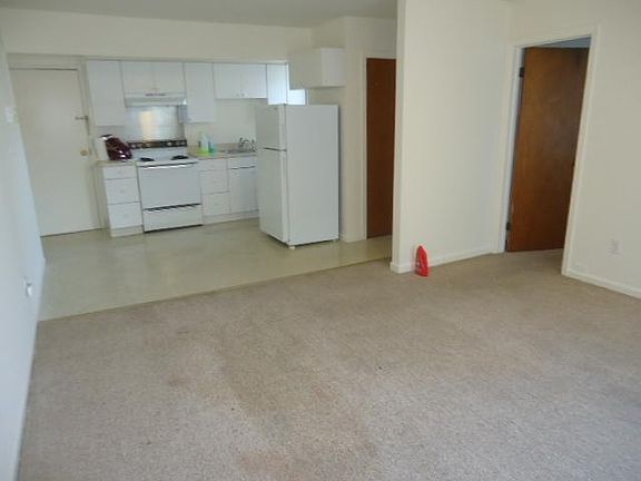 2nd image of 16 Eldredge St