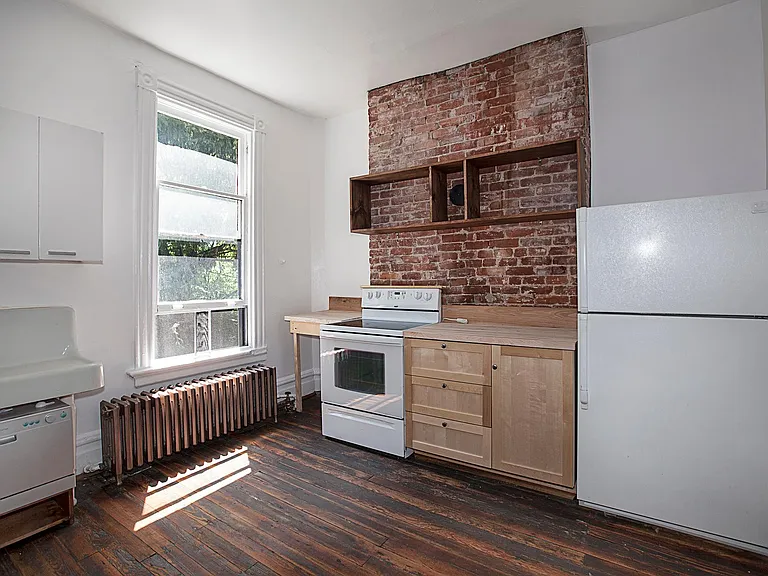 220 N Fairmount St #3 — Photo 14