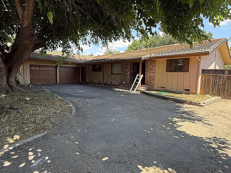 550 N Corral Hollow Rd — Photo 12