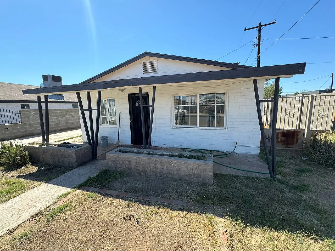 3 bed, 1080 sqft, $1,400 — Photo 2