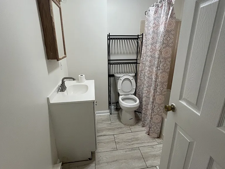 350 Madison Ave #2 — Photo 3