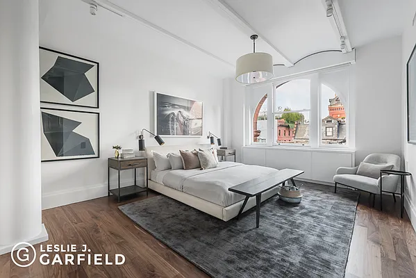 Sold by Leslie J. Garfield | media 8