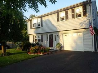 36 Lloyd Phillips Ct, Pawtucket, RI 02861