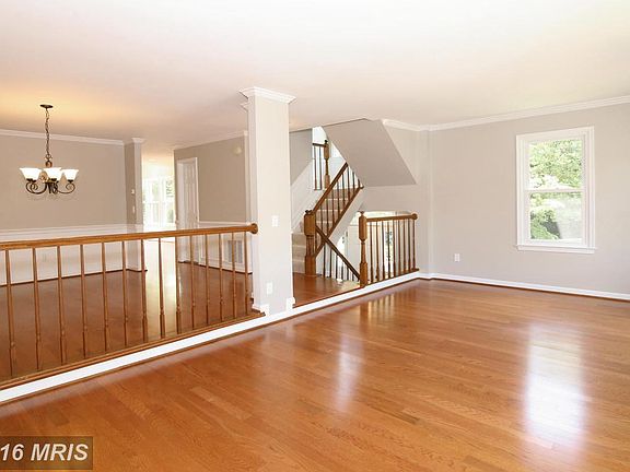 5th image of 5147 Winding Woods Dr