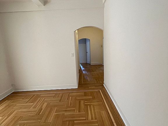 5th image of 175 W 79th St #11A
