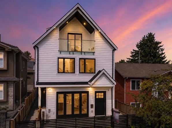 3271 E Georgia St #1, Vancouver, BC V5K 2L2