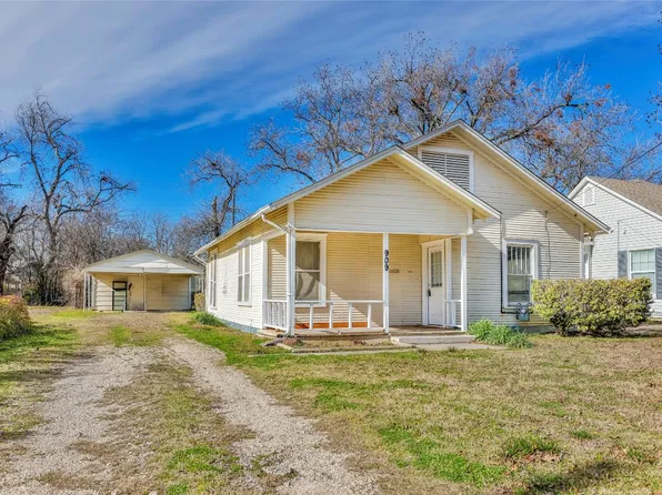 909 S Clements St, Gainesville, TX 76240