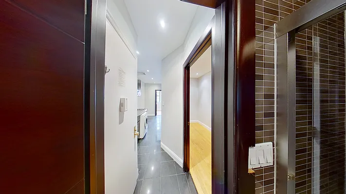 Rented by Compass | media 11