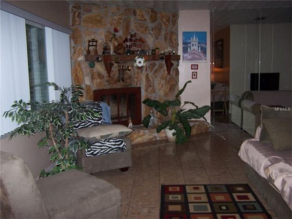 4th image of 7006 N Whittier St
