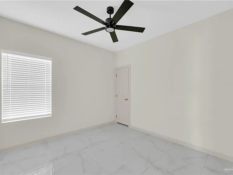 1906 W Violet Dr #3 — Photo 10