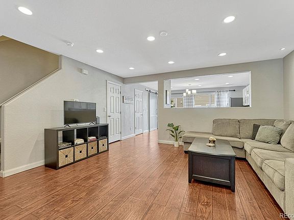 3rd image of 7832 S Kittredge Circle