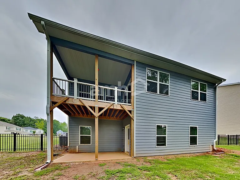 5085 Hudson Valley Dr — Photo 34