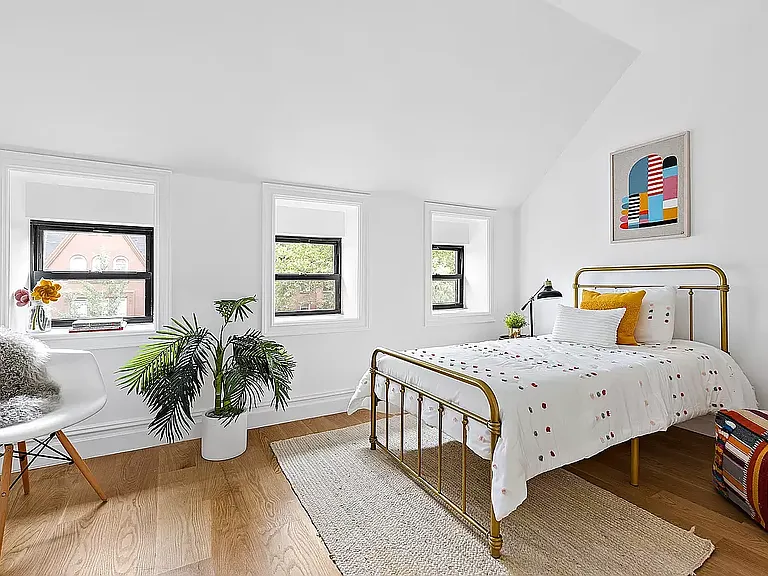170 Herkimer St #2 — Photo 6