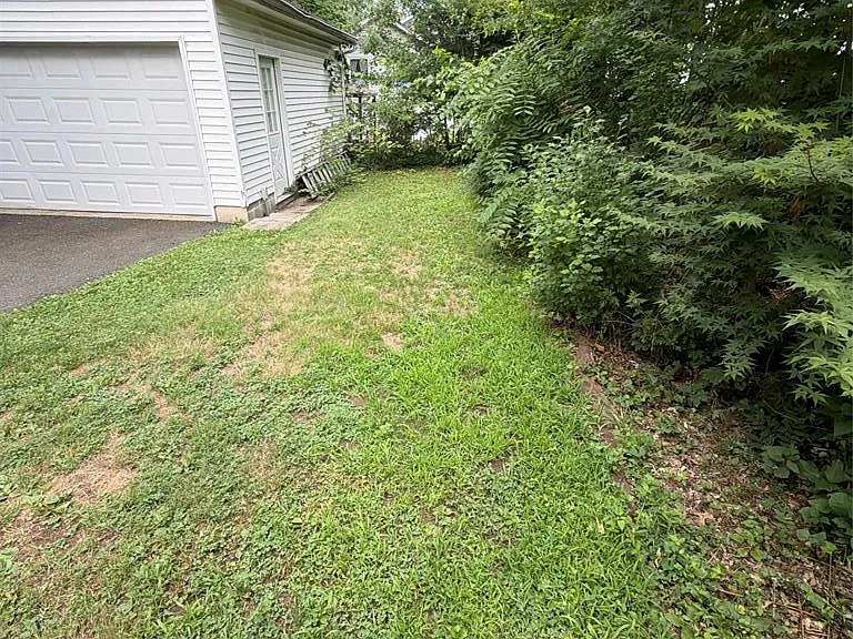 8 8th Ave — Photo 14