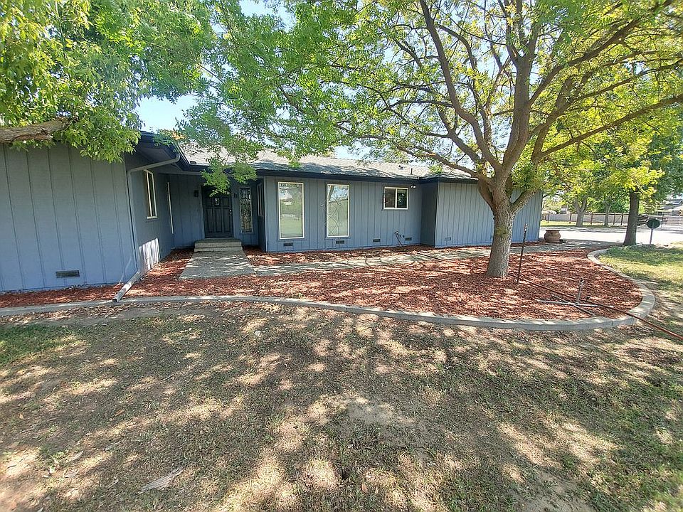 6637 11th Ave Hanford Ca Zillow