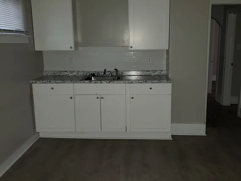 5077 Berkshire St — Photo 7
