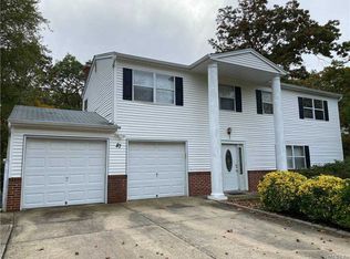 87 Ontario St, Pt Jefferson Station, NY 11776