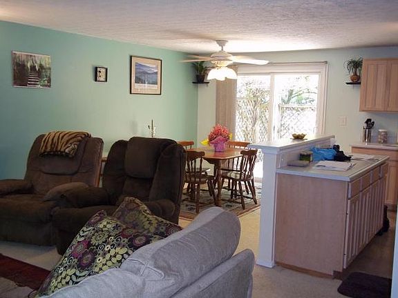 5th image of 7825 Burrwood St