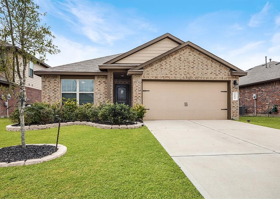 1st image of 29034 Jacobs River Dr