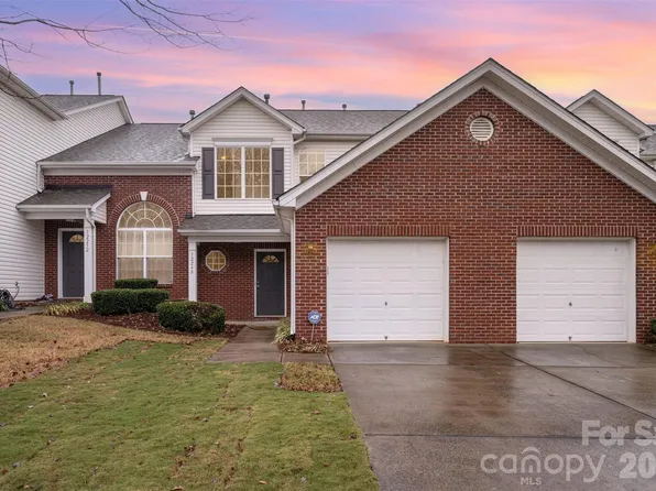 12248 Stratfield Place Cir, Pineville, NC 28134