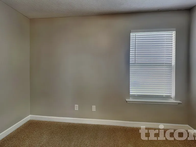 912 Tapoco Ct — Photo 13