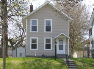 719 Kirkwood Blvd, Davenport, IA