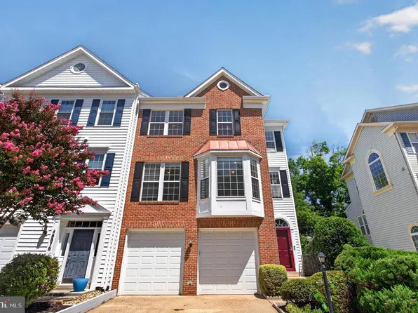 46678 Abigail Ter, Sterling, VA 20165