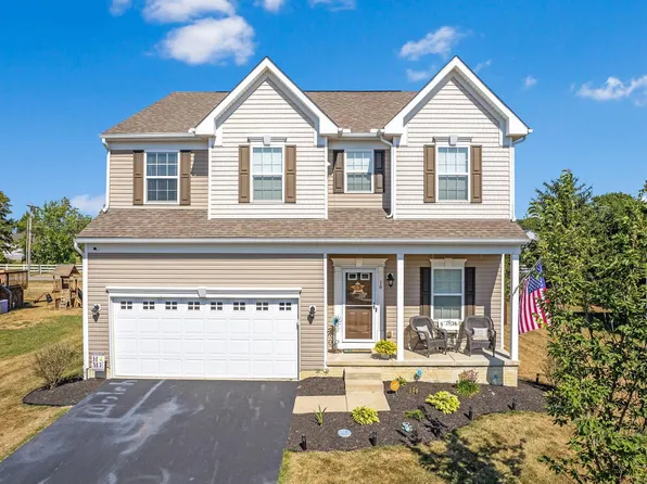 10 Hawthorne Dr, Ashville, OH 43103