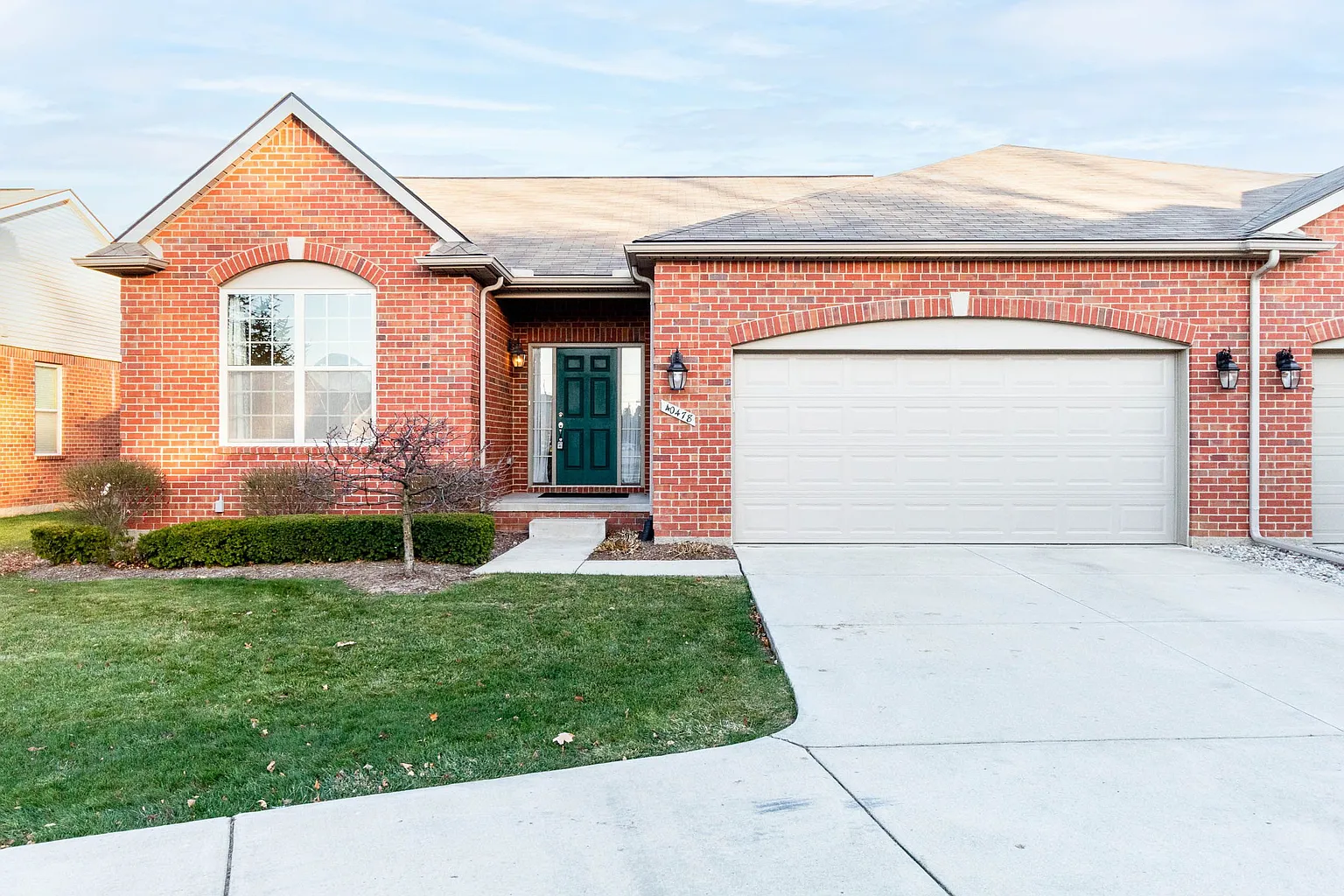 40478 Oakbrook Dr photo 1